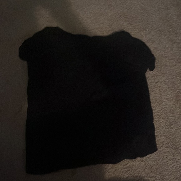 black shirt - Picture 2 of 2
